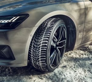 Hankook W330 winter i*cept evo3 255/40 R18 99V | Taller barato