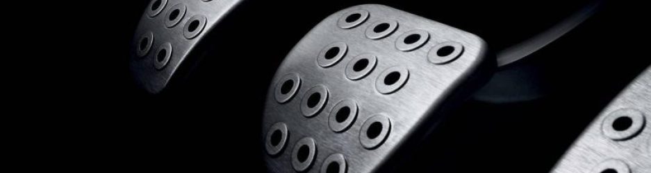 Porque_el_pedal_del_embrague_se_queda_abajo