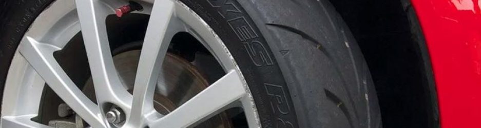 son-legales-neumaticos-semi-slick-en-espana